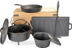 Jim Beam Pfannen-Schmortopf-Set Gusseisernes Koch-Set Dutch Oven Set 9-teilig. In Holztruhe -Tepro Verkäufe 2024 0087a7eca21ec52da6652b8af1251d69