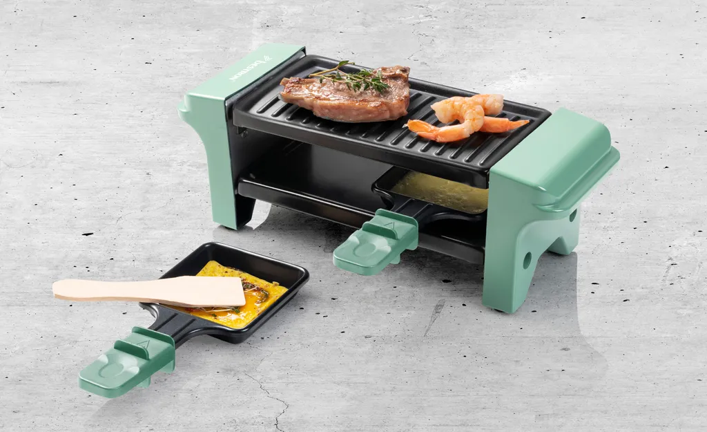 Bestron Raclette Für 1 Bis 2 Personen, Mini Tischgrill Mit Zwei Pfännchen Und Zwei Holzschabern, 350 Watt, Farbe: Grün/Schwarz 6 Bestron Raclette Für 1 Bis 2 Personen, Mini Tischgrill Mit Zwei Pfännchen Und Zwei Holzschabern, 350 Watt, Farbe: Grün/Schwarz – Bild 4