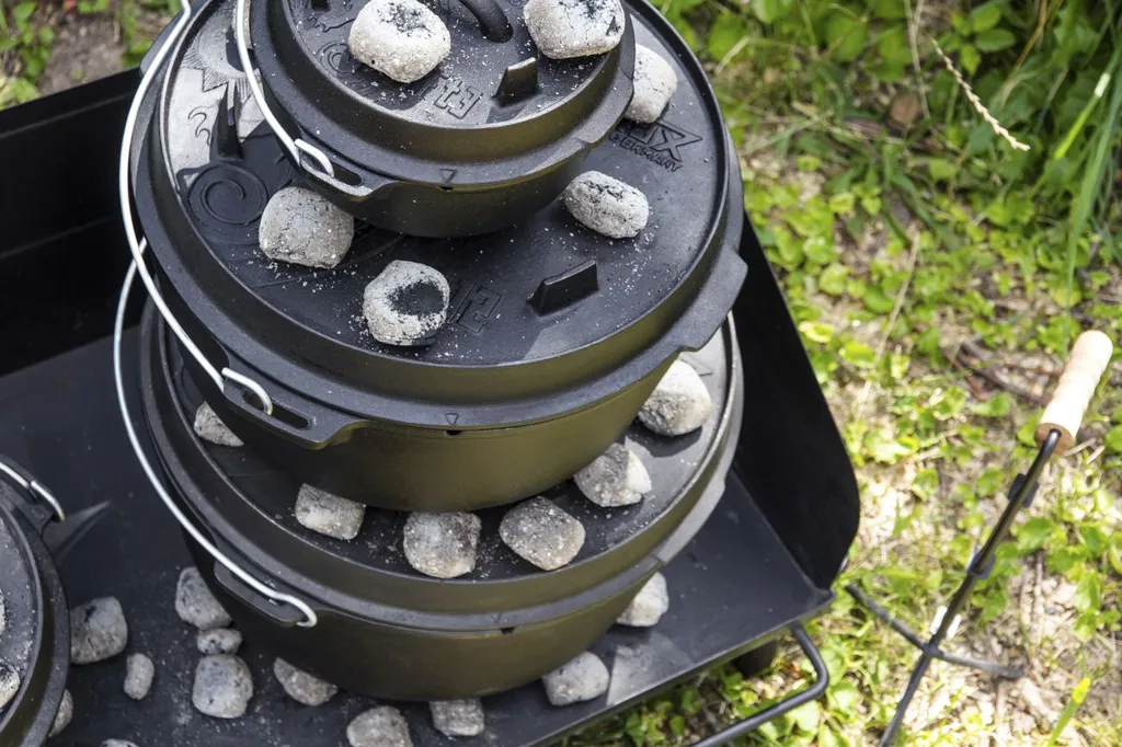 Petromax Feuertopf Dutch Oven Tisch Fe90 10 Petromax Feuertopf Dutch Oven Tisch Fe90 – Bild 8