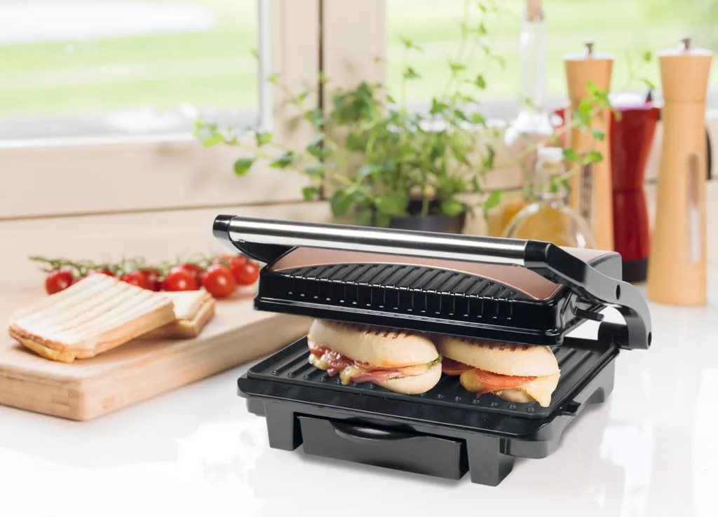 Bestron Elektrischer Kontaktgrill Mit Auffangschale, Sandwichmaker Mit Cool-Touch-Handgriff & Antihaftbeschichtung, Paninimaker Mit 1000 Watt, ASW113CO, Farbe: Kupfer 5 Bestron Elektrischer Kontaktgrill Mit Auffangschale, Sandwichmaker Mit Cool-Touch-Handgriff & Antihaftbeschichtung, Paninimaker Mit 1000 Watt, ASW113CO, Farbe: Kupfer – Bild 3