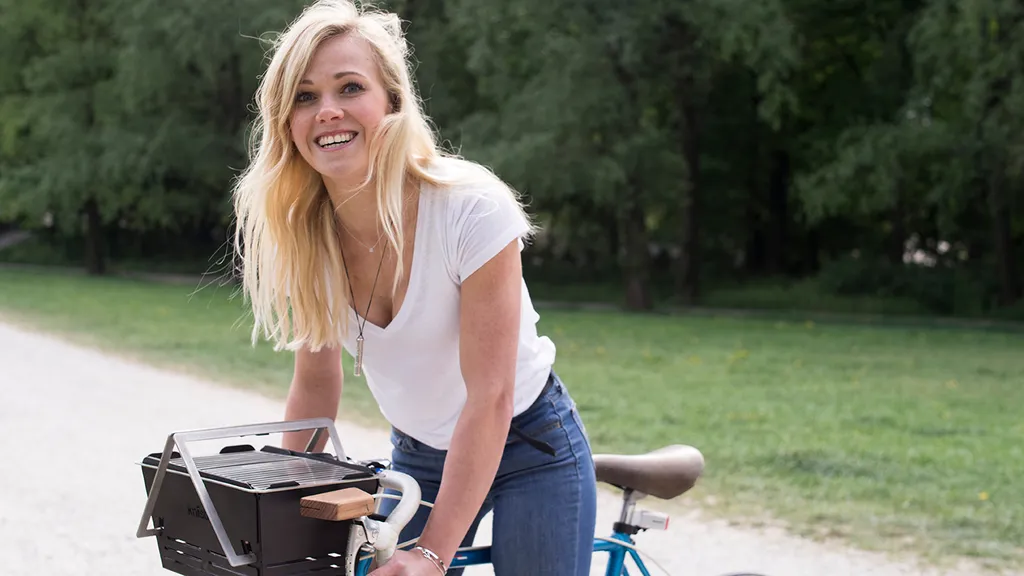 Knister Small Nicht Auseinanderziehbar, 28x20 Cm Grillfläche, 2.5kg, Stahl Feuerfest Pulverbeschichtet 17 Knister Small Nicht Auseinanderziehbar, 28x20 Cm Grillfläche, 2.5kg, Stahl Feuerfest Pulverbeschichtet – Bild 15