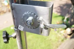 Edelstahl Grillgalgen Mit Kurbel + Seil (Höhe 180 Cm) + Ø 70 Cm Edelstahl Grillrost / Nur 10mm Lichter Stababstand 14 Edelstahl Grillgalgen Mit Kurbel + Seil (Höhe 180 Cm) + Ø 70 Cm Edelstahl Grillrost / Nur 10mm Lichter Stababstand -Tepro Verkäufe 2024 ca527c142cacbcebb68f4dd82af98b7d