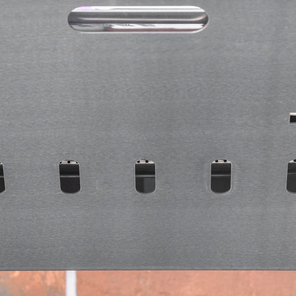 Outsunny Tischgrill Gasgrill BBQ Abnehmbar Holzkohle Camping Grill Mit Grillnetz Schlauch Klein Outdoor Tischgasgrill Picknick Edelstahl Silber 52 X 40 X 31 Cm 9 Outsunny Tischgrill Gasgrill BBQ Abnehmbar Holzkohle Camping Grill Mit Grillnetz Schlauch Klein Outdoor Tischgasgrill Picknick Edelstahl Silber 52 X 40 X 31 Cm – Bild 7