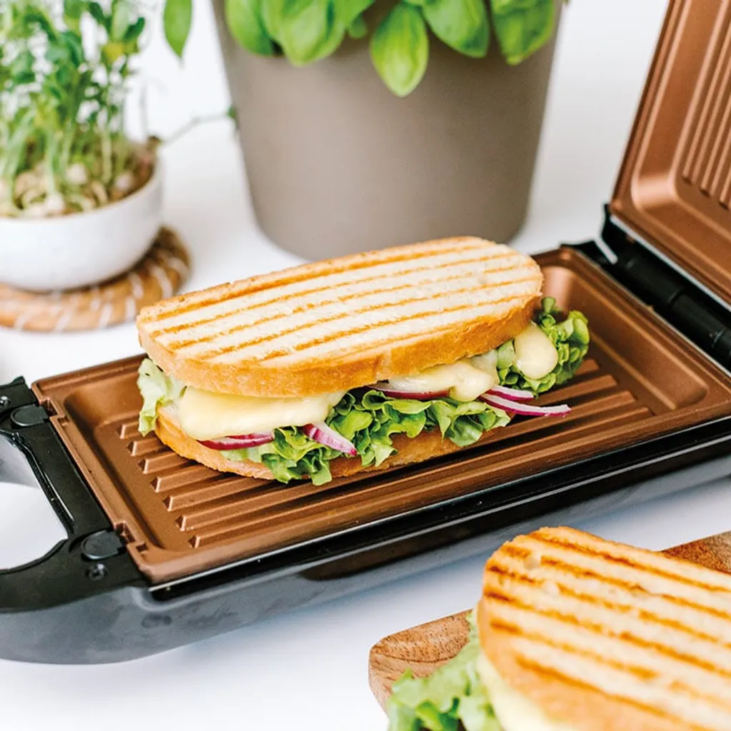 LIVINGTON FlipSwitch | Drehbarer Multifunktionsgrill | Kombigerät | Inkl. 3 Antihaftbeschichtete Wechseleinsätzen | Spülmaschinengeeignet | Grillen, Toasten, Backen, Überbacken Und Rösten | 800W 3 LIVINGTON FlipSwitch | Drehbarer Multifunktionsgrill | Kombigerät | Inkl. 3 Antihaftbeschichtete Wechseleinsätzen | Spülmaschinengeeignet | Grillen, Toasten, Backen, Überbacken Und Rösten | 800W