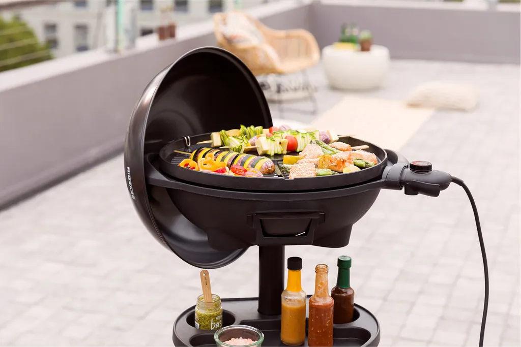 SEVERIN Barbecue-Standgrill PG 8541 Mit Haube 2000 Watt 12 SEVERIN Barbecue-Standgrill PG 8541 Mit Haube 2000 Watt – Bild 10